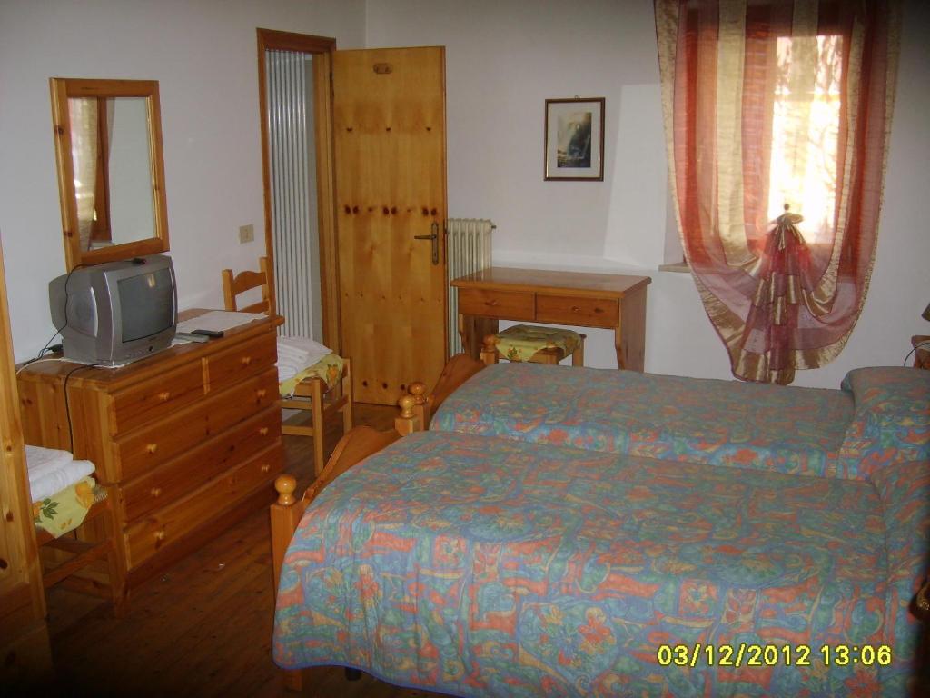 Antico Albergo Sant'Antonio Fonzaso ห้อง รูปภาพ