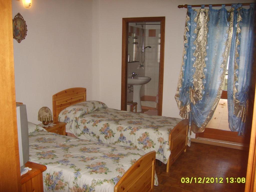 Antico Albergo Sant'Antonio Fonzaso ห้อง รูปภาพ