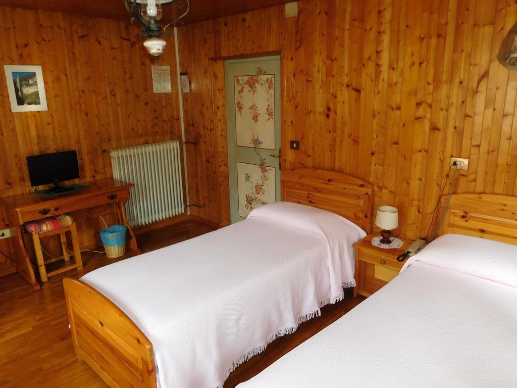 Antico Albergo Sant'Antonio Fonzaso ภายนอก รูปภาพ