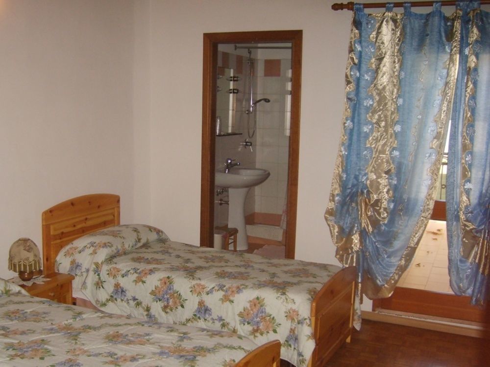 Antico Albergo Sant'Antonio Fonzaso ภายนอก รูปภาพ