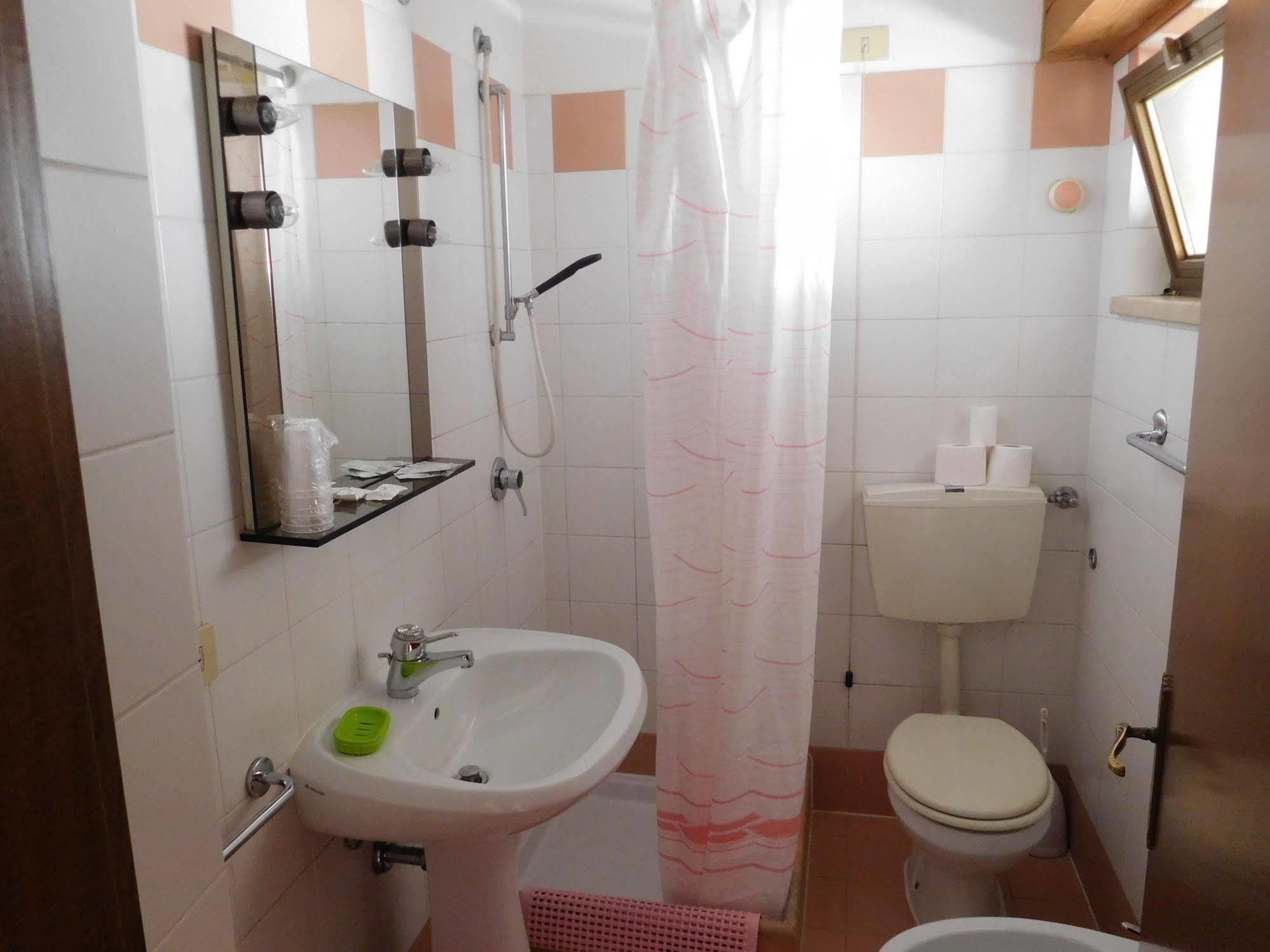 Antico Albergo Sant'Antonio Fonzaso ภายนอก รูปภาพ